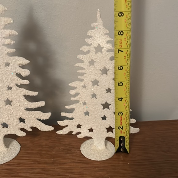 Metal Decorative Trees with Fake Snow - Picture 6 of 7